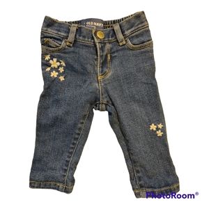 Old Navy Baby Girls Boyfriend Jeans 0-3 Months Daisies